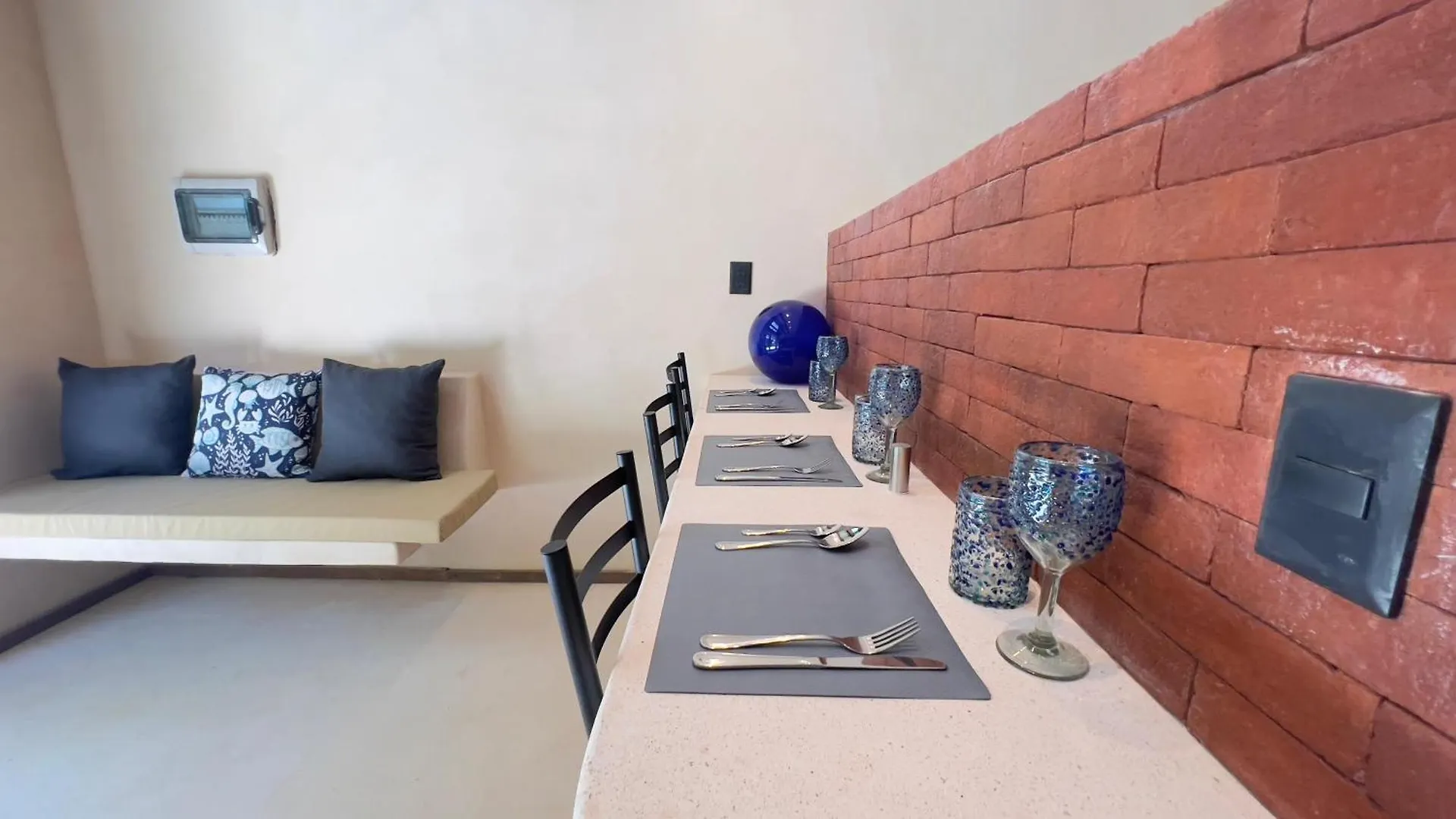 Family & Couples Harmonia Suites In 툴룸